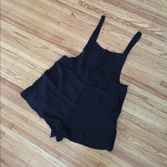 Modcloth Pants - Romper onsie size XL black with pockets